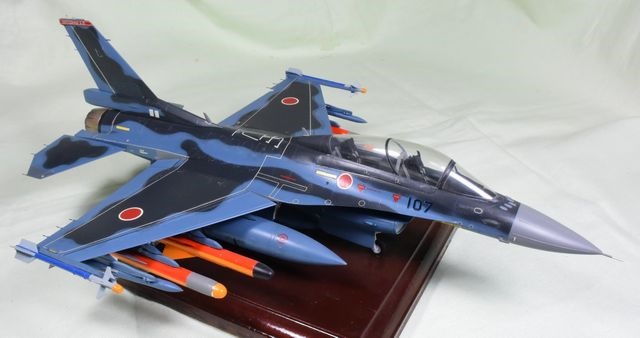 F-2B_11