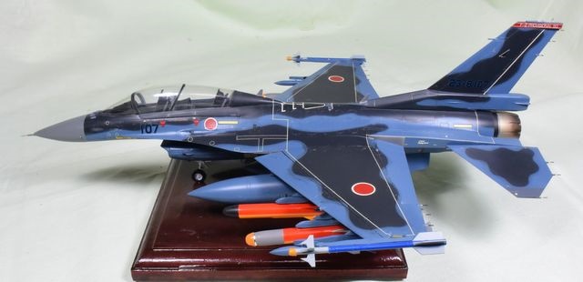 F-2B_4
