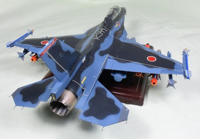 F-2B_8