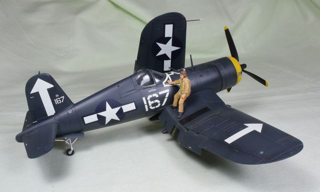 F4U_4